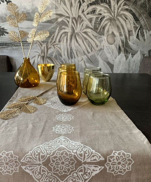 3 thèmes de décoration pour une table de Noël sublime en 2021