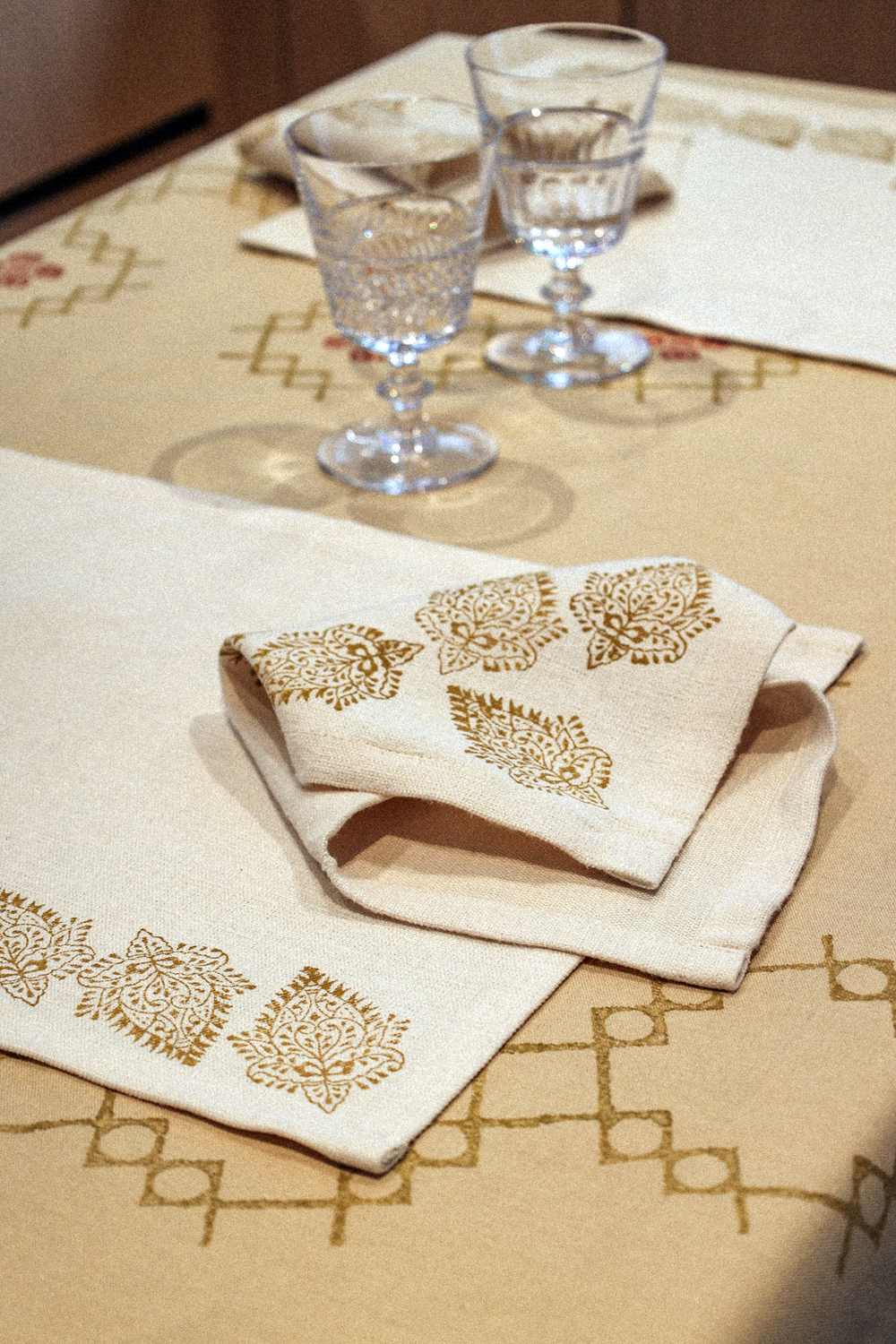 Ethical and Elegant Off White Linen Placemat and Napkin - Summer Collection