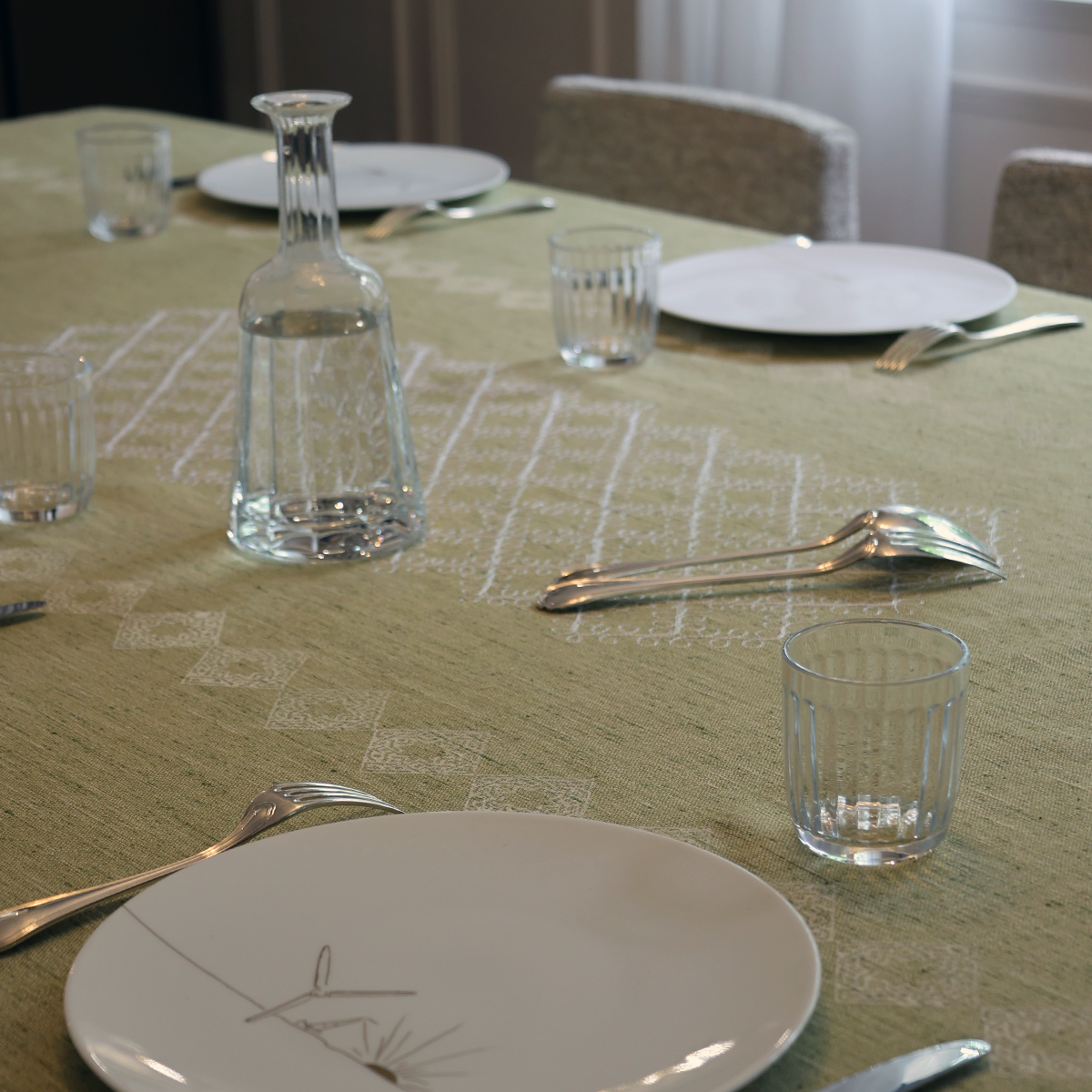 Nappe en lin épais vert anis - Impression au Tampon et Broderie Aghabani