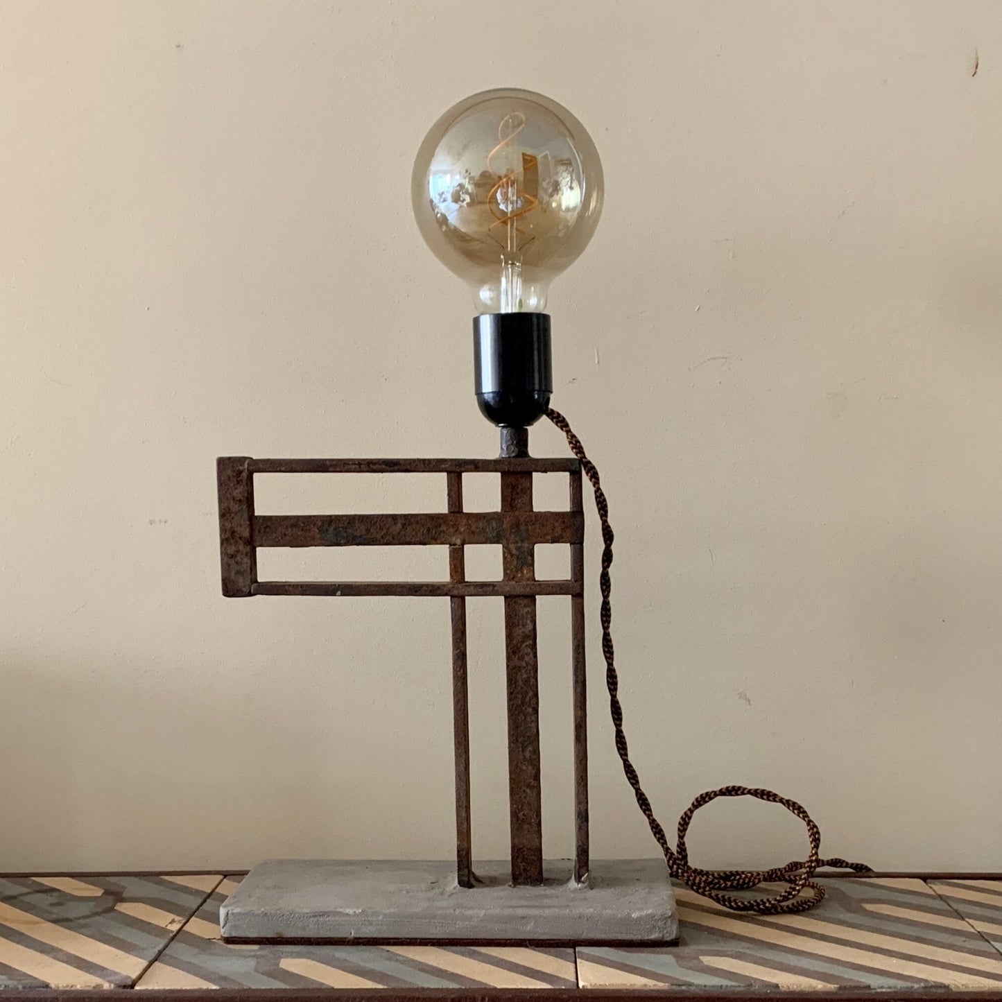 upcycled wrought iron desk lamp Sonja