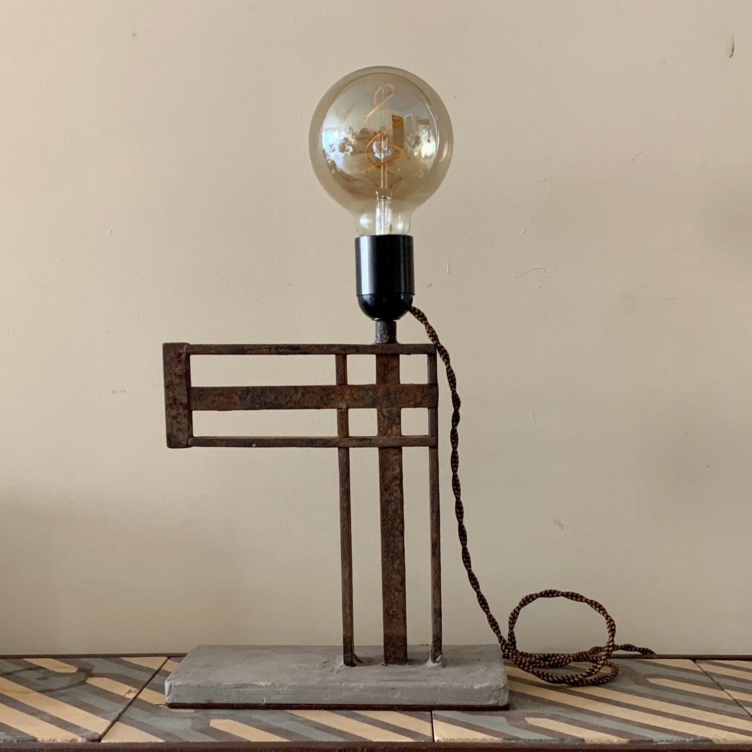 upcycled wrought iron desk lamp Sonja