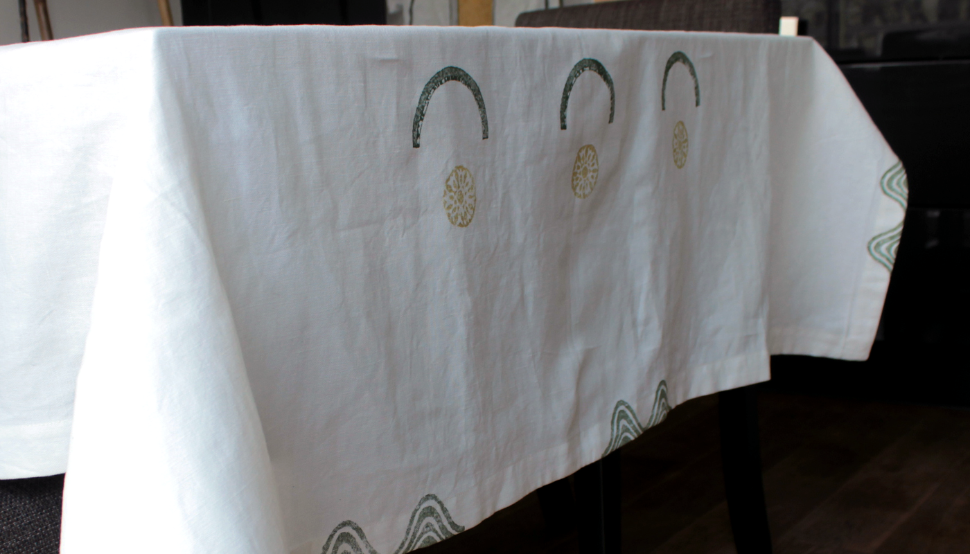 Heritage-Inspired Circle Printed Tablecloth: A Sustainable Addition to Your Table Setting