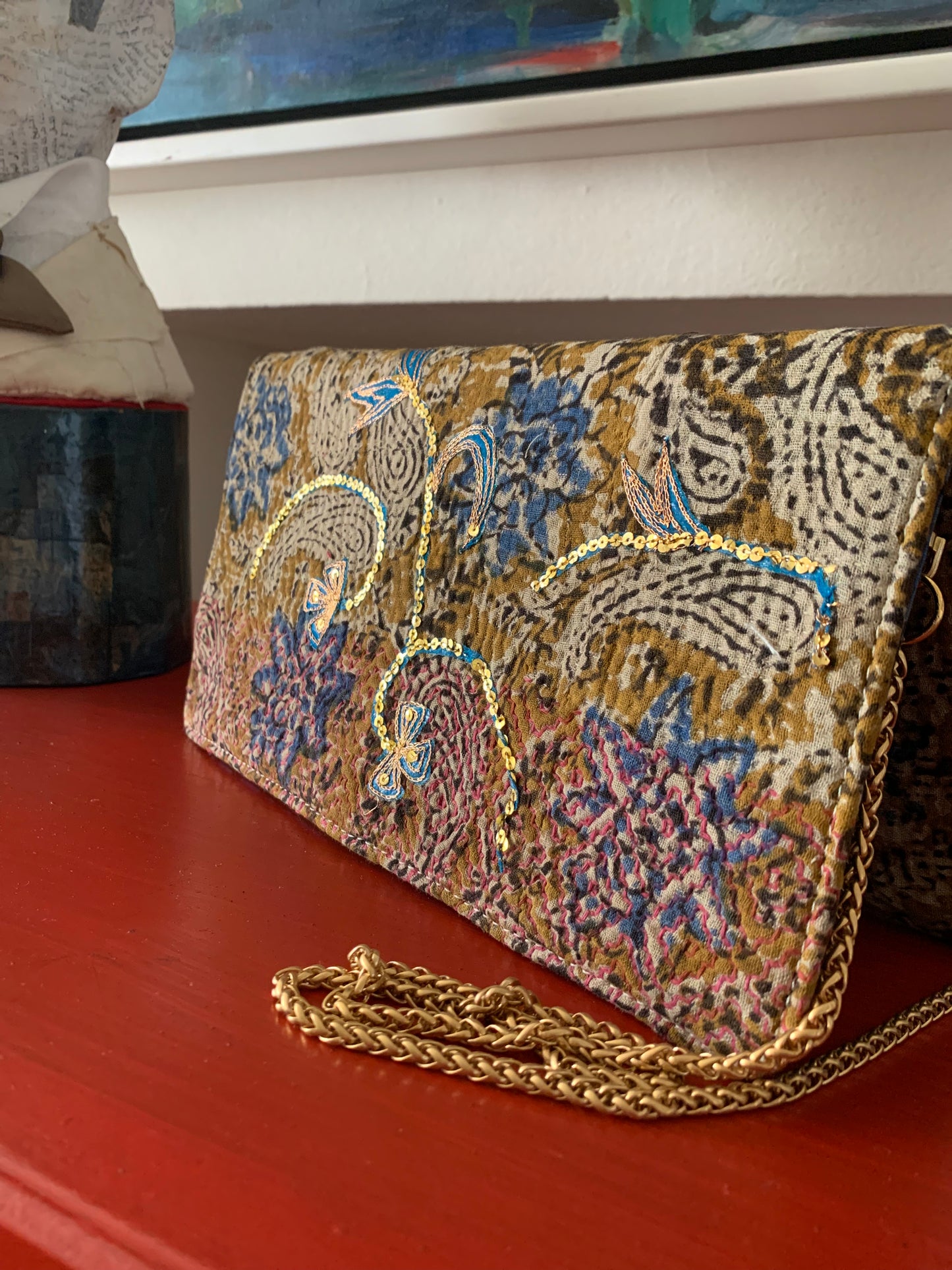 Sustainable: Handcrafted Vintage Clutch with Embroidered Detailing