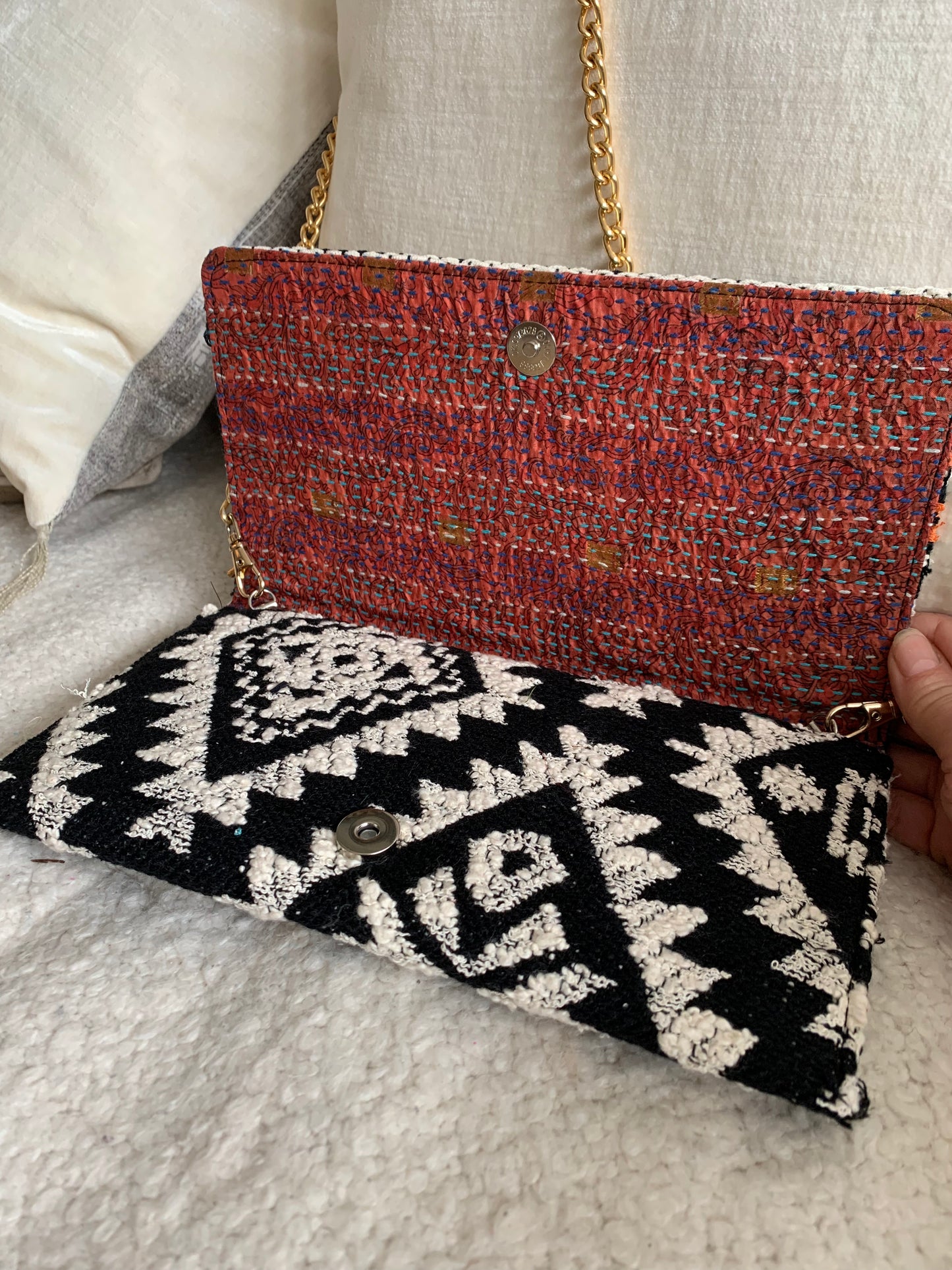 Graphic ethnic clutch