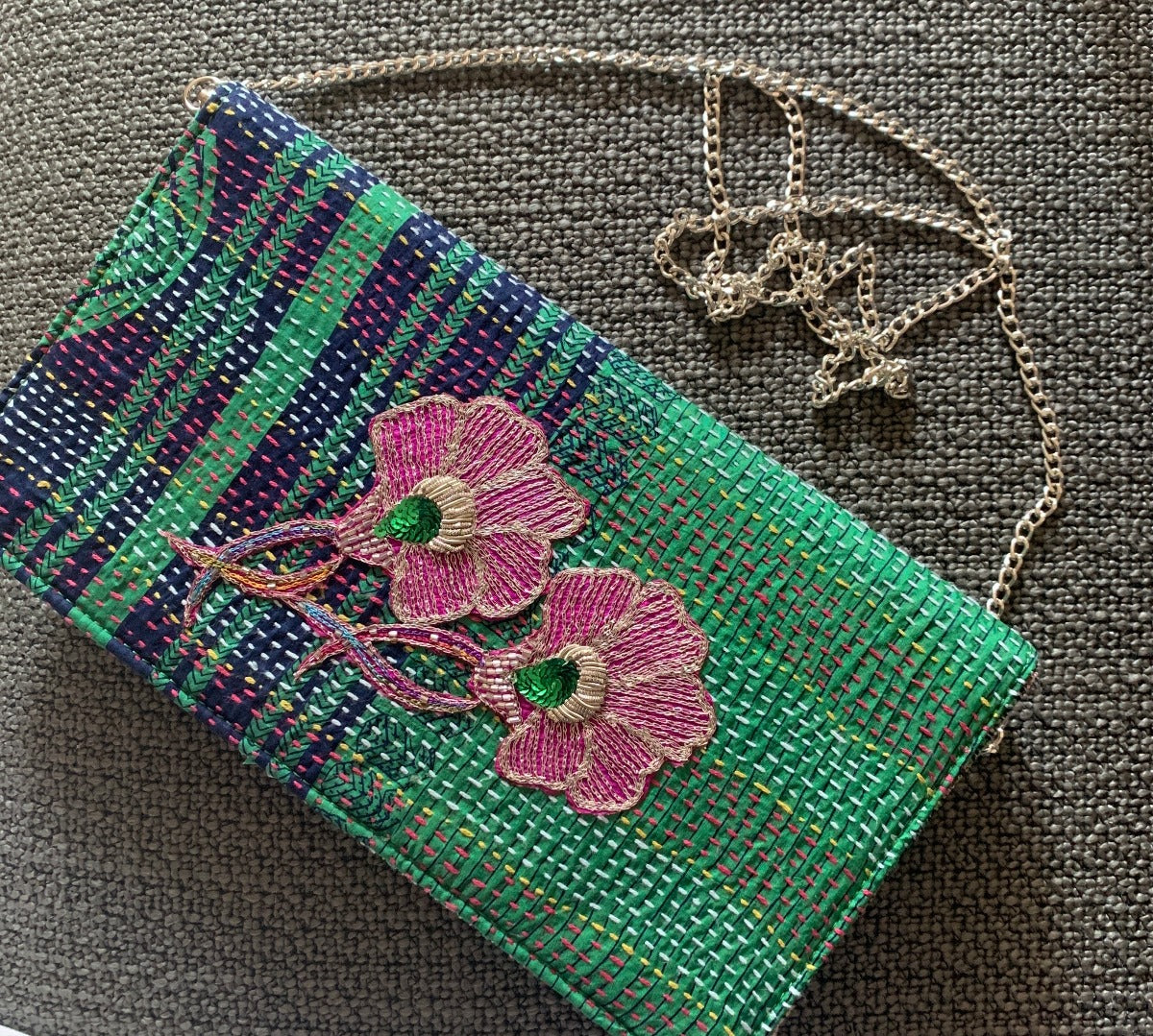 Pochette unique en tissus vintage Anemone
