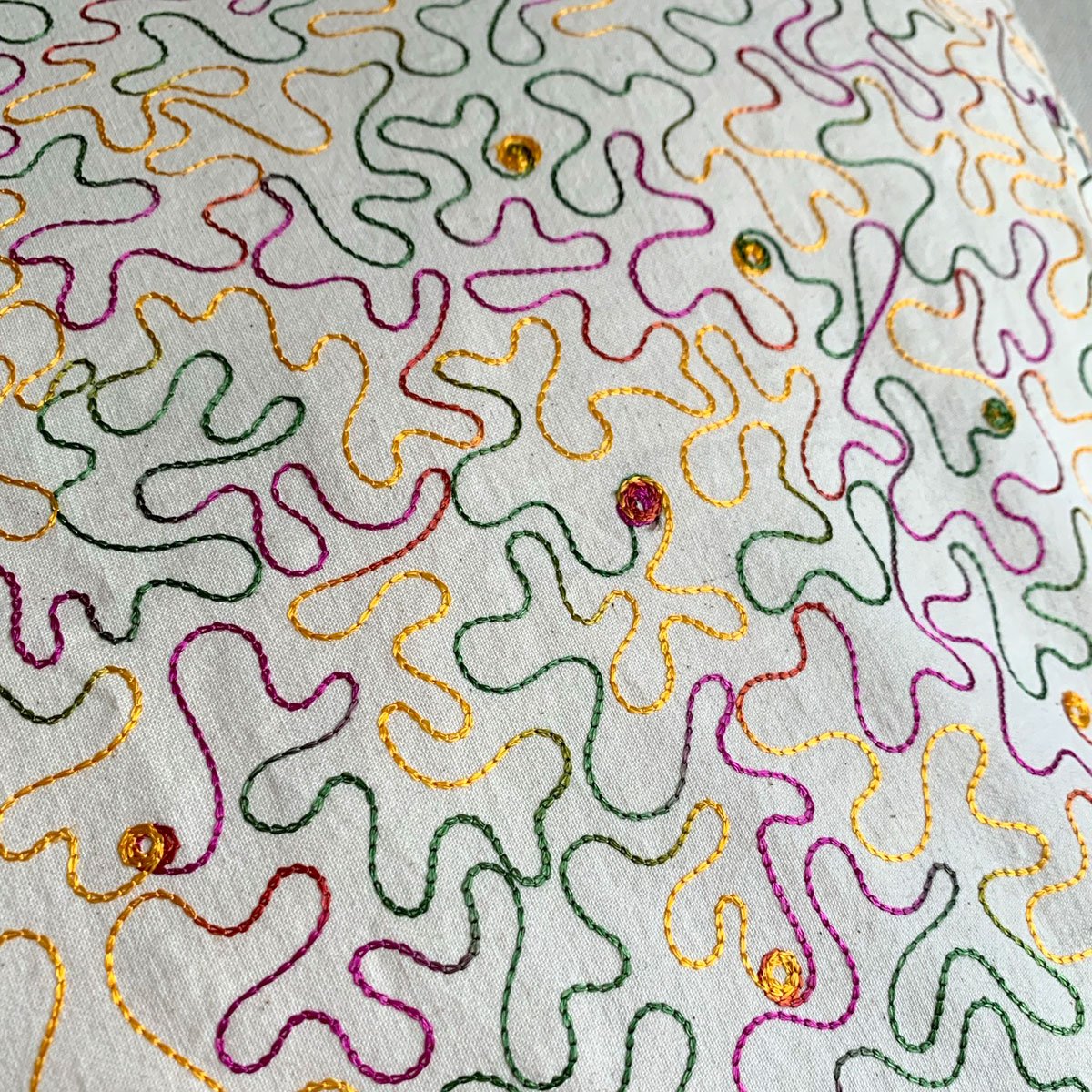 Embroidered pillowcase Scoubidou Pastel