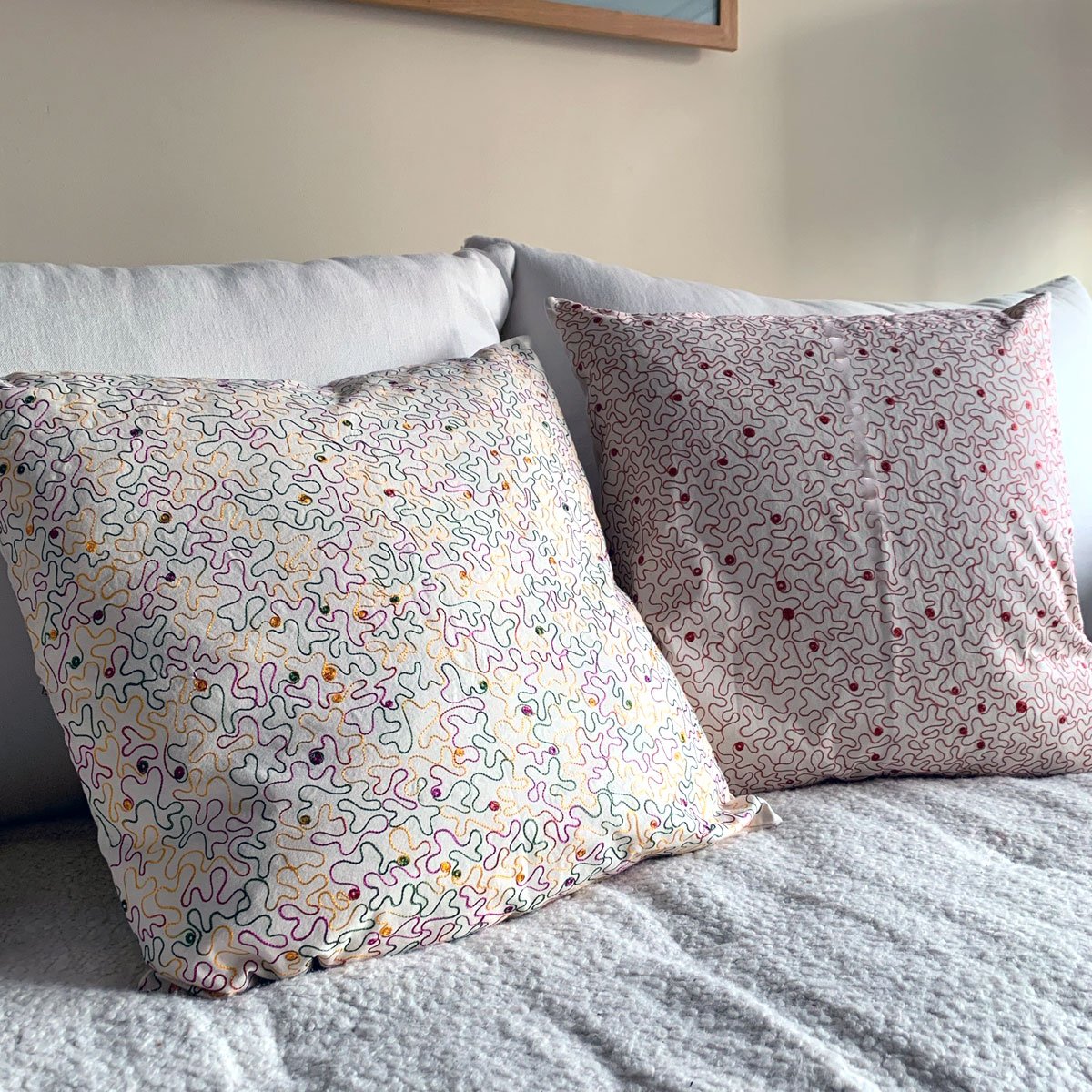 Embroidered pillowcase Scoubidou Pastel