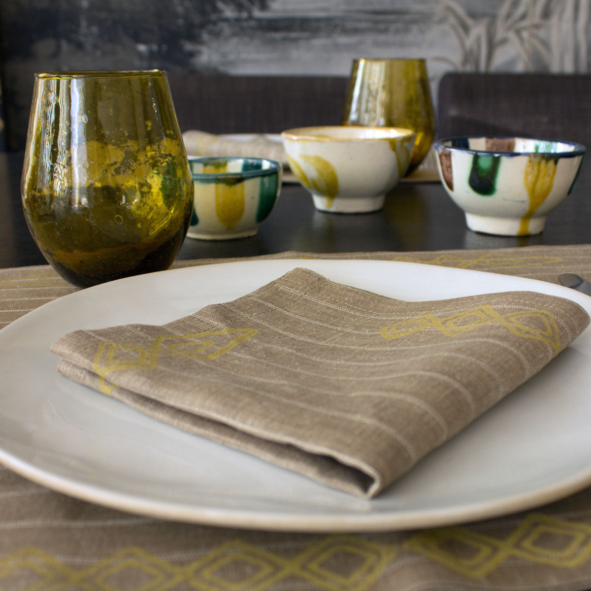 Printed Italian linen napkin Arrows