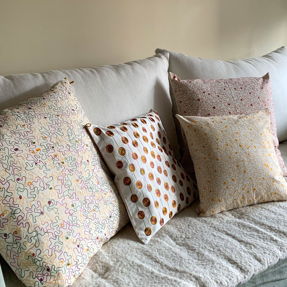 Embroidered Aghabani pillowcase Scoubidou Gold