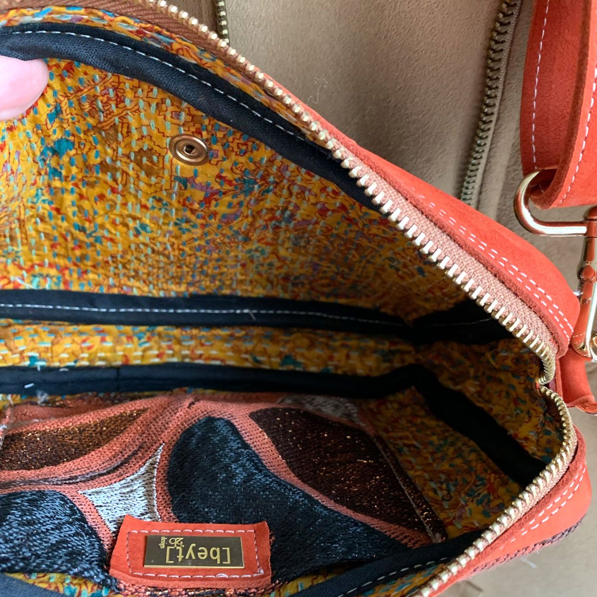 Sac bandouliere en daim Indian Summer