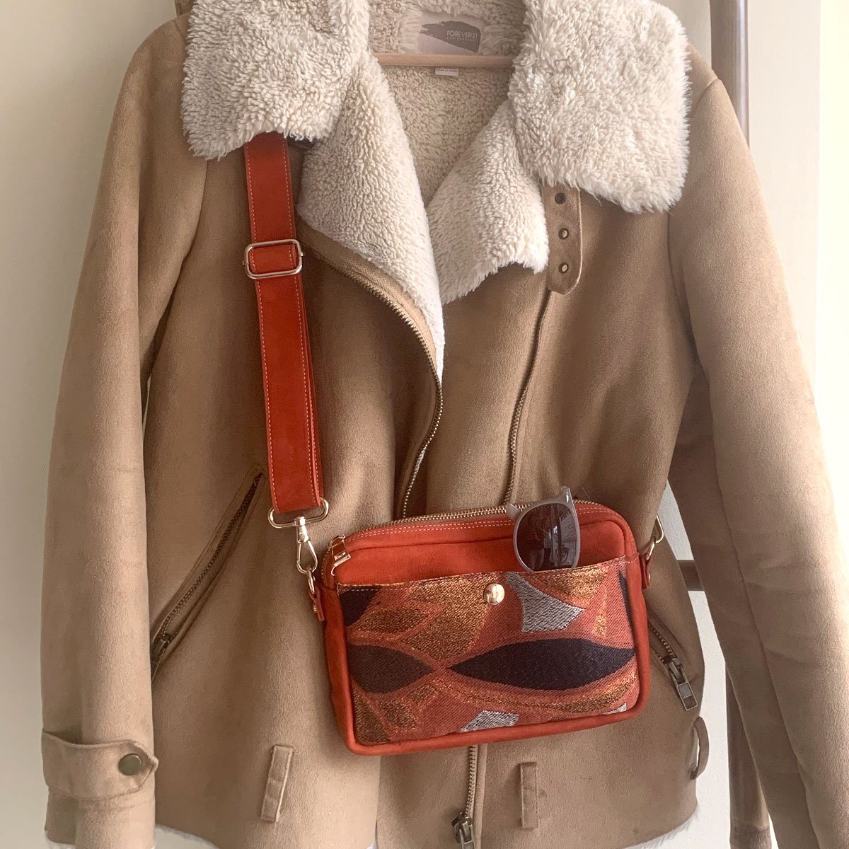 Sac bandouliere en daim Indian Summer