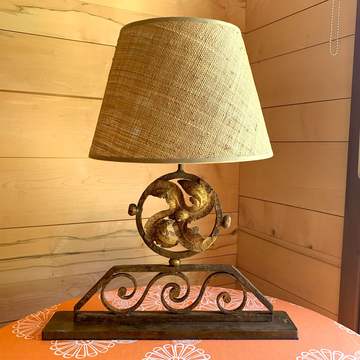 Lampe à poser en fer forgé Trapèze