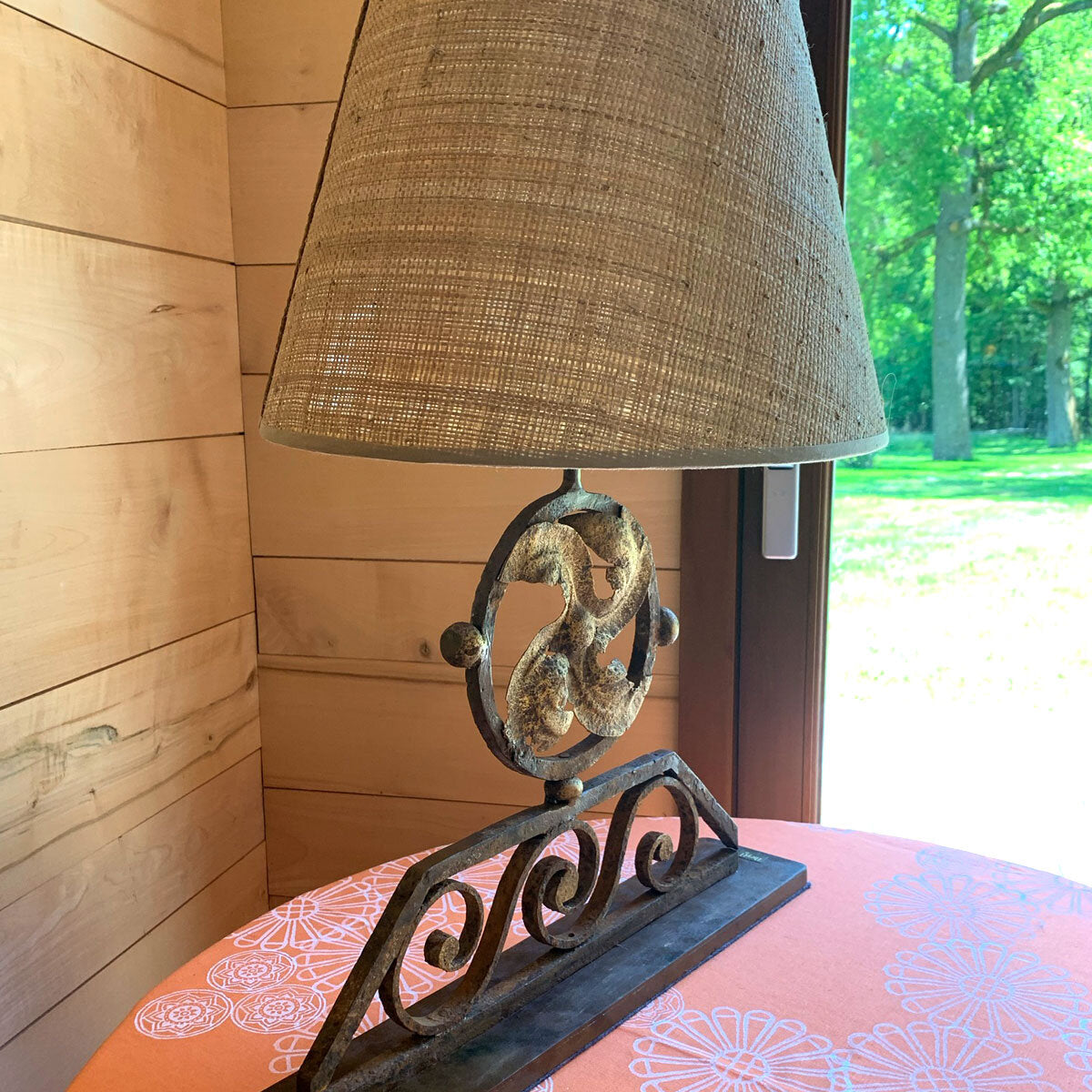Lampe à poser en fer forgé Trapèze