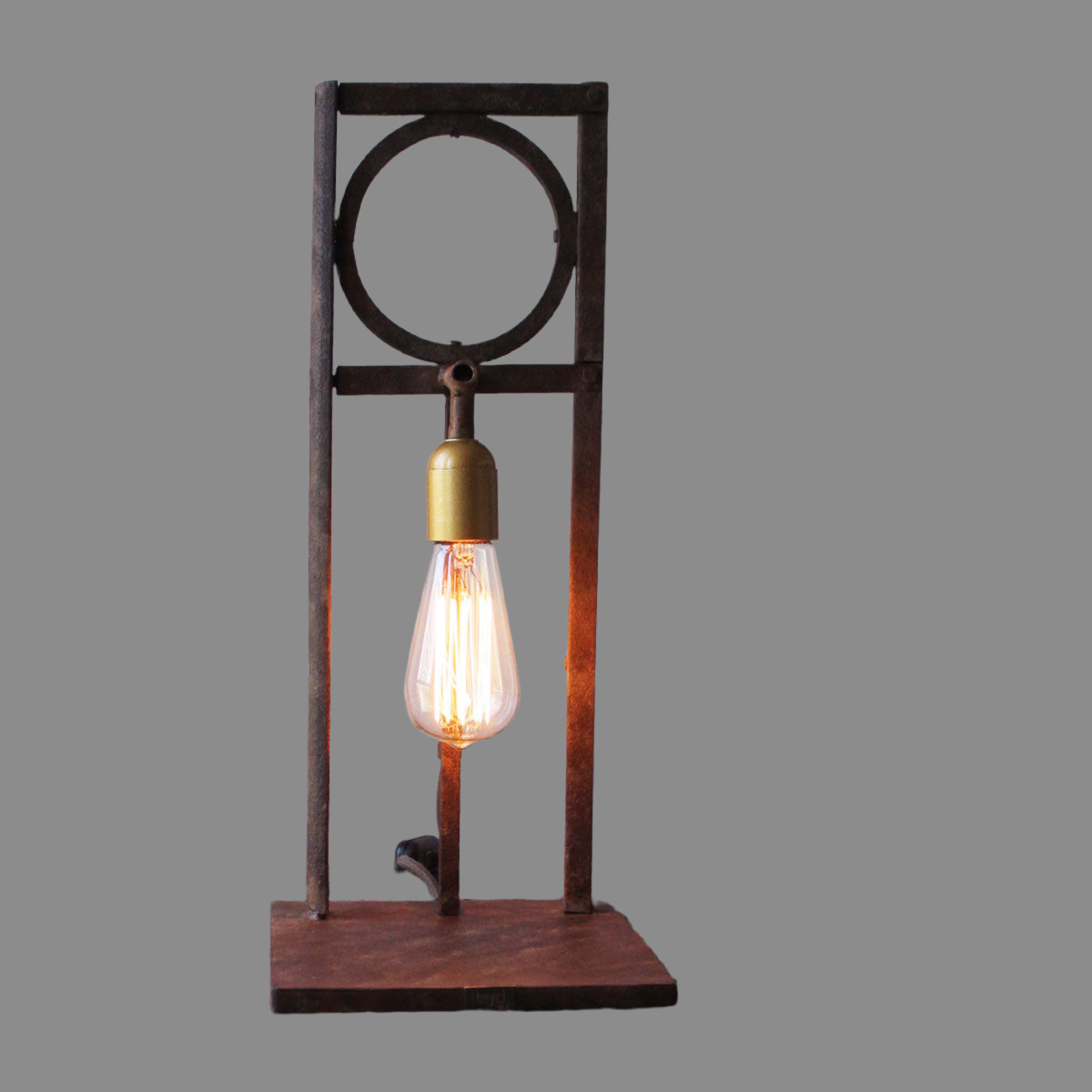 Zen Desk Lamp: Upcycled Lebanese Salvage with Golden Glow