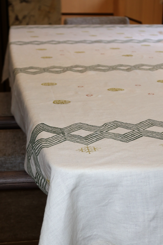 Diamond Patterned Block Printed White Linen Tablecloth
