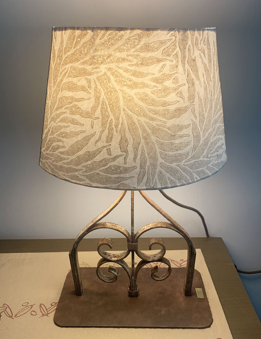 Ananas table lamp with handmade paper shade