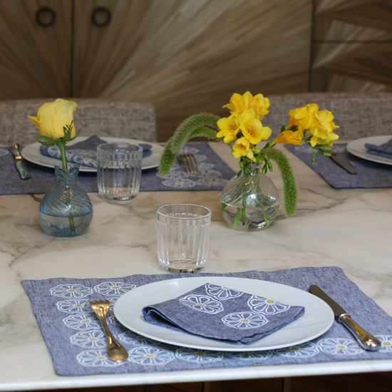 Handcrafted Blue Jean Linen Placemat with White Daisies | Perfect for Garden Parties | Ethical & Sustainable by Beyt
