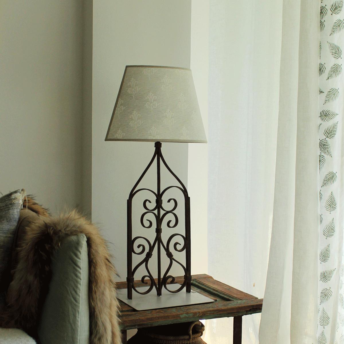 Handmade Iron Balustrade Lamp with Fleur-de-Lys Shade