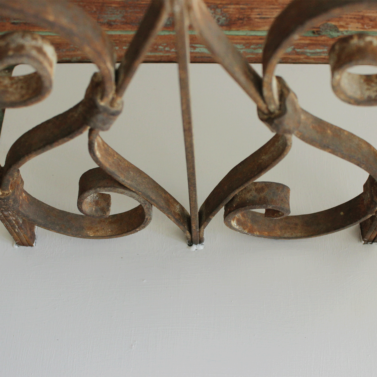 Handmade Iron Balustrade Lamp with Fleur-de-Lys Shade