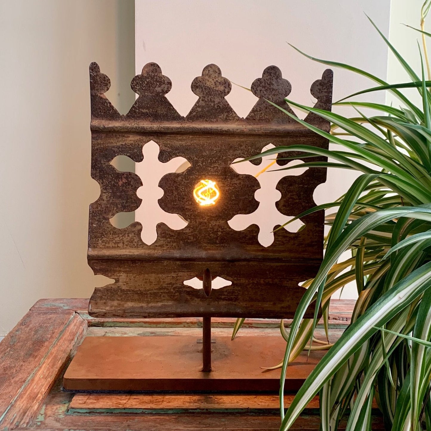Antique metal table lamp Crown