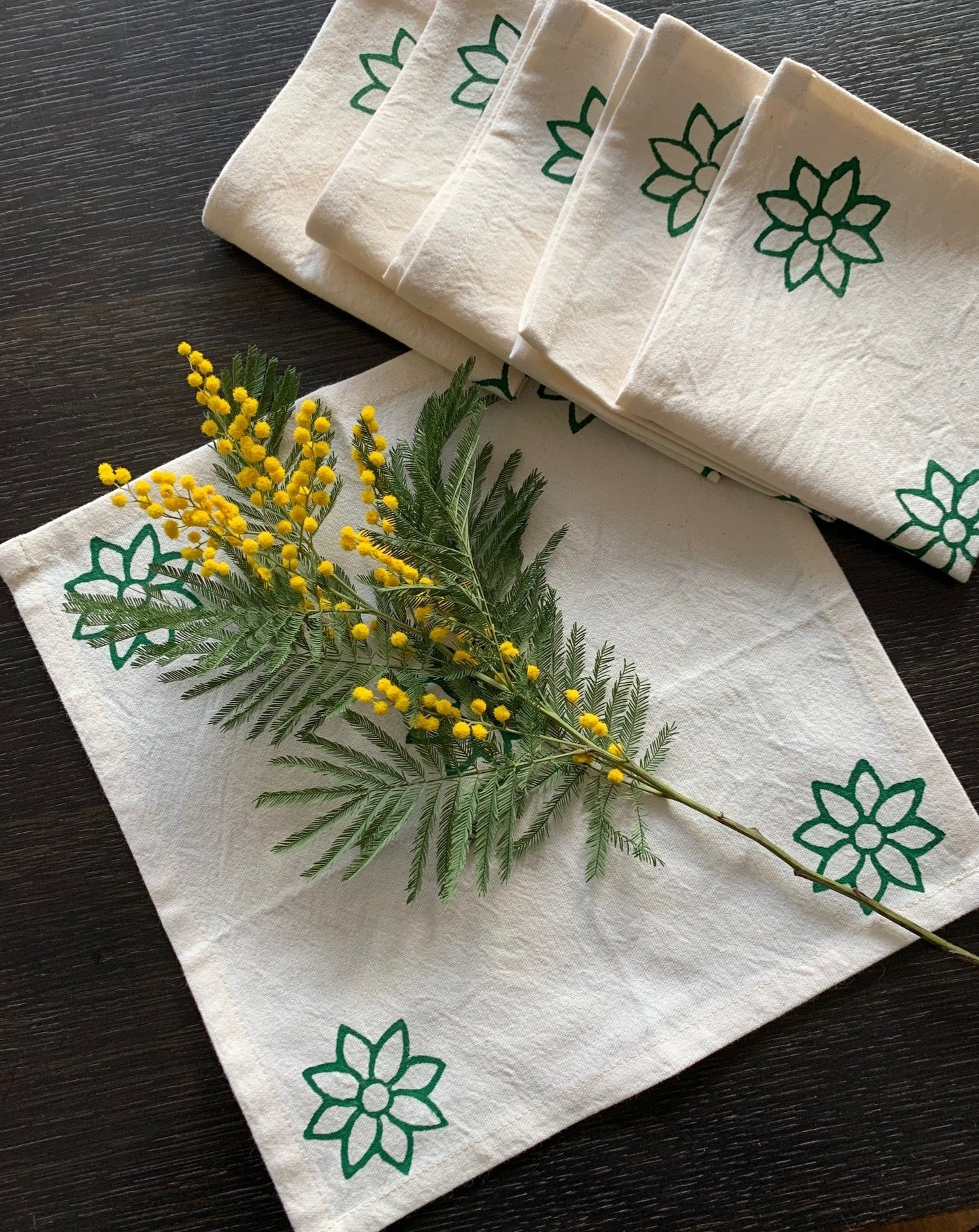 COTTON BLOCK PRINT NAPKINS IN GREEN OR BLUE