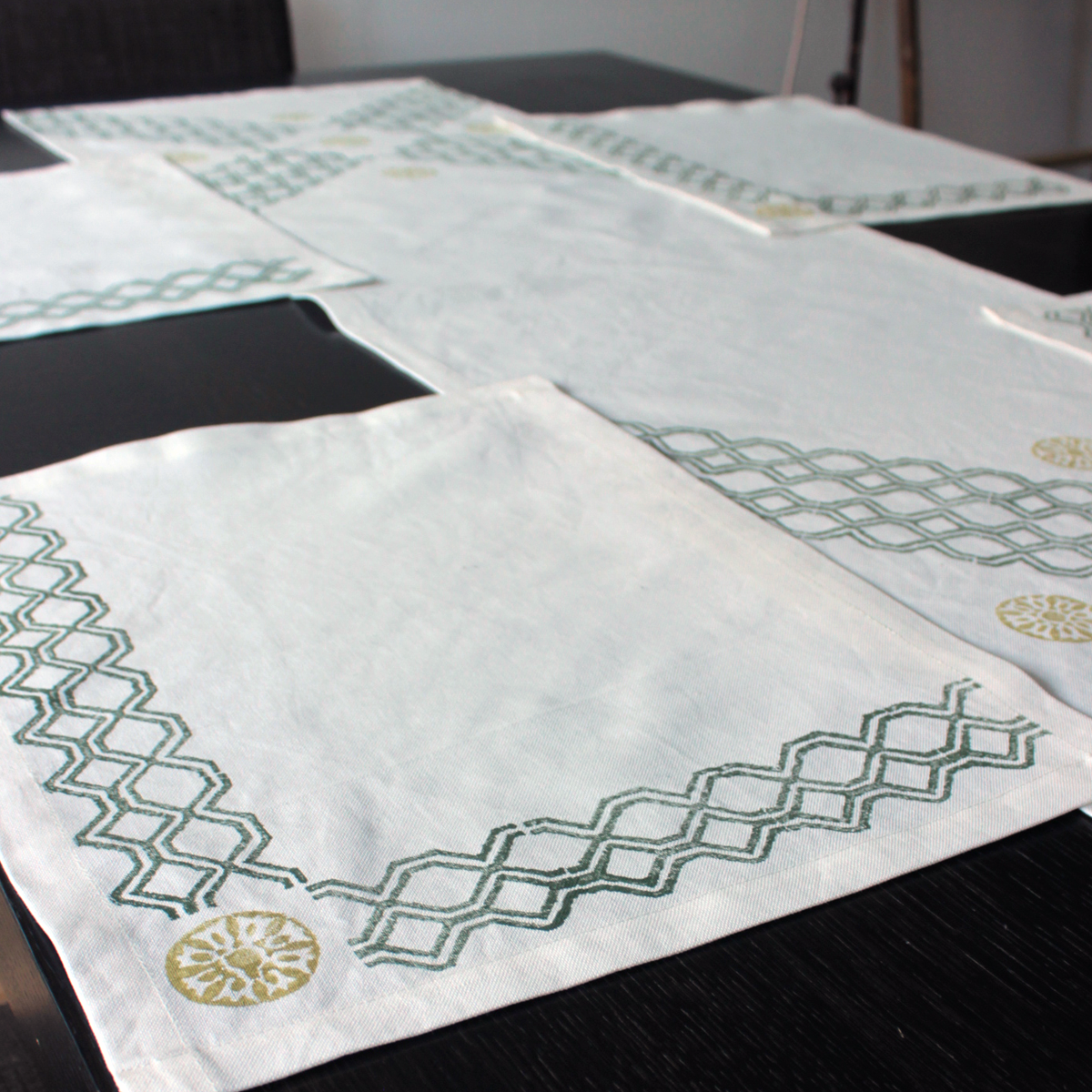 Country Chic: Linen Block Print Placemats and Runner for Table Decor