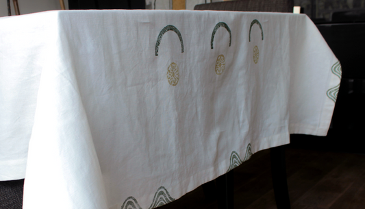 Heritage-Inspired Circle Printed Tablecloth: A Sustainable Addition to Your Table Setting