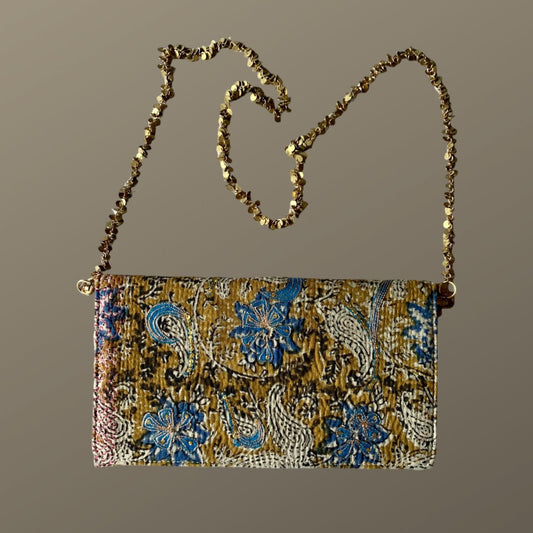 Sustainable: Handcrafted Vintage Clutch with Embroidered Detailing