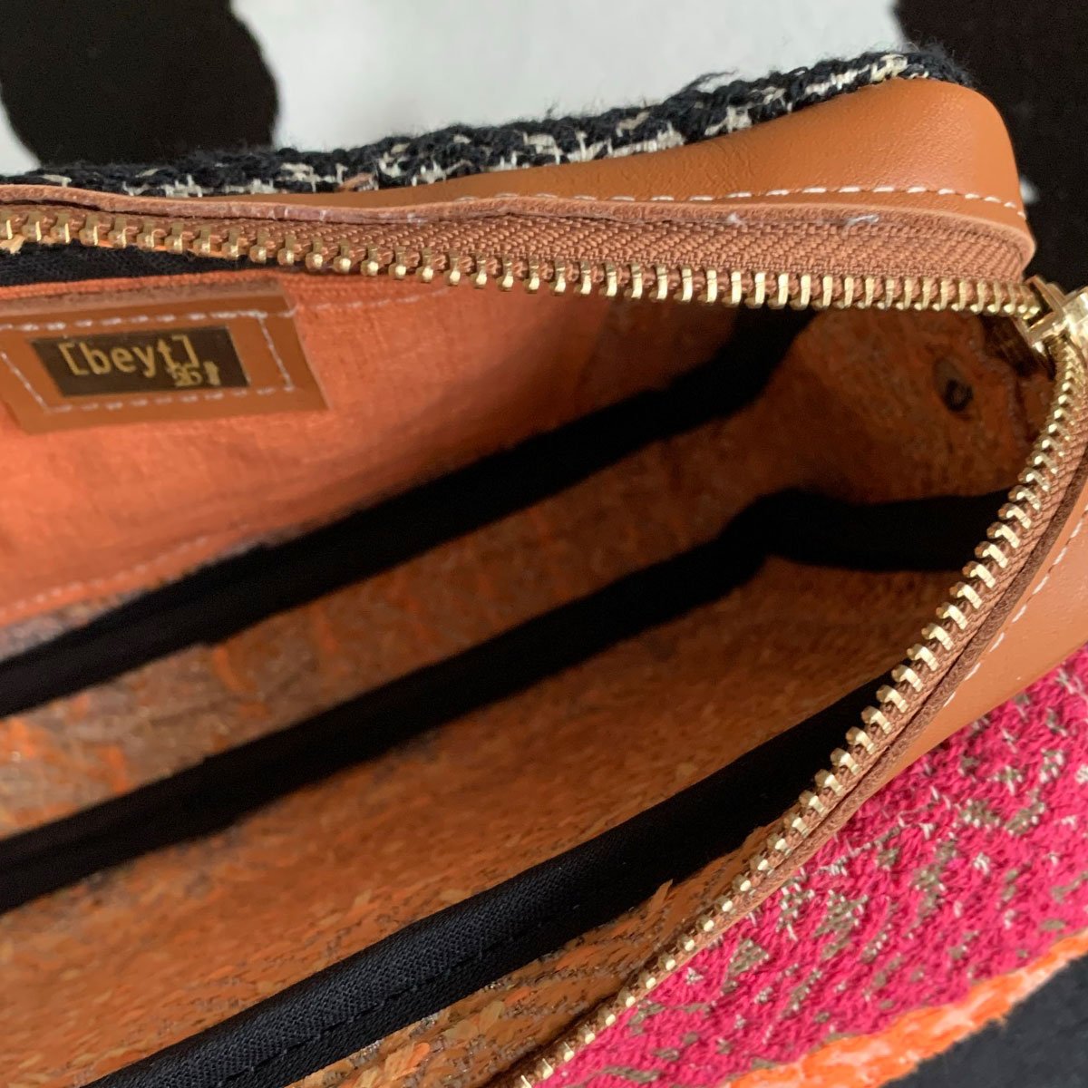 Crossbody Leather and Fabric Bag Gelato.
